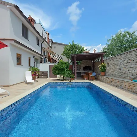 Kascuni Apartament Pula